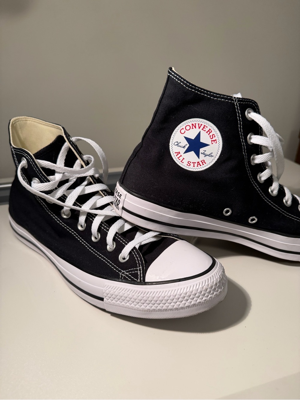 Converse Black & White High Top Sneakers Men’s Size 11